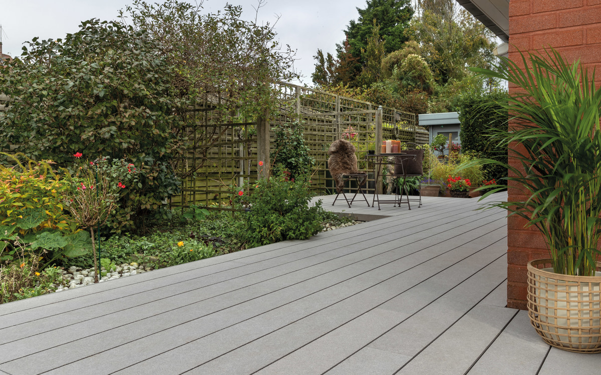 How to get your terrace ready for the sunny season?