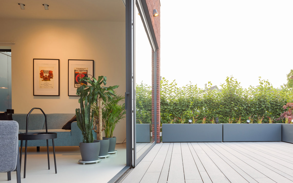 How to get your terrace ready for the sunny season?