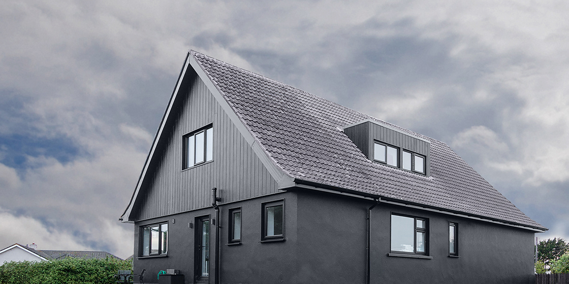 The Black House 1/9)