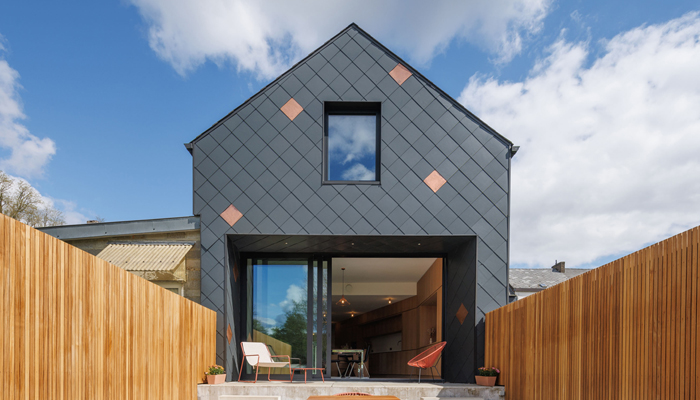 Une cape noble et chaleureuse sur un projet évolutif