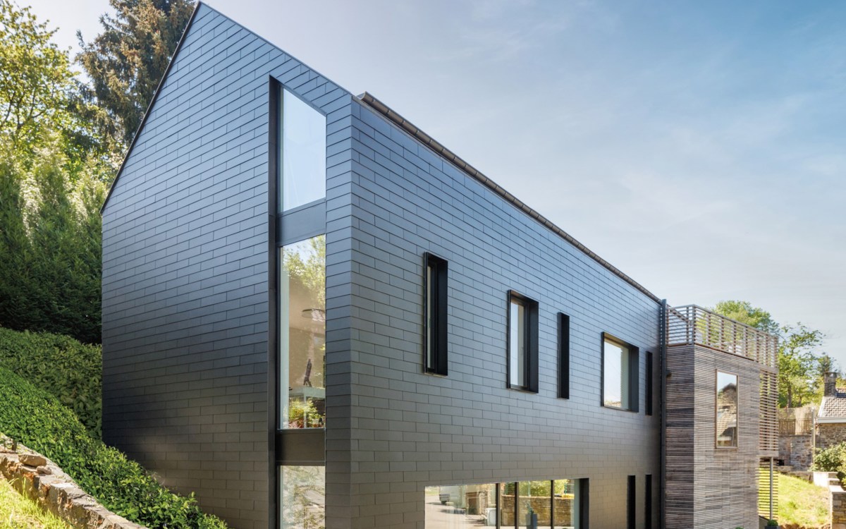 Één materiaal voor de creatie van minimalistische volumes 
