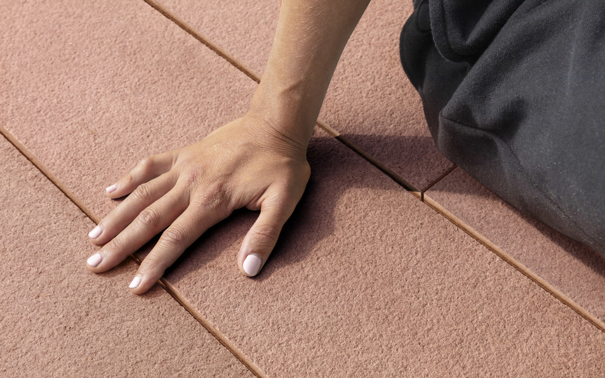 Choose a terrace floor that perfectly blends in with nature