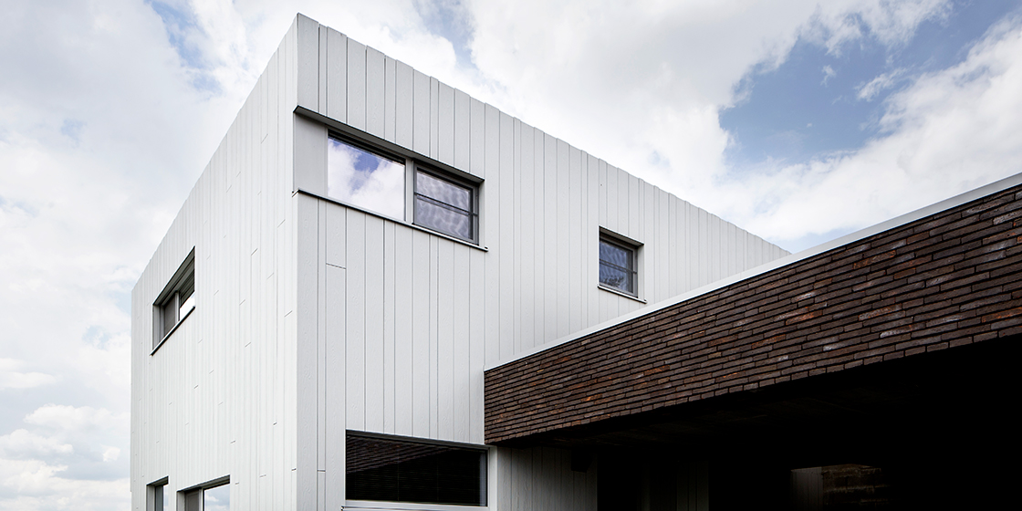 Mix and match different materials for a modern facade look 
