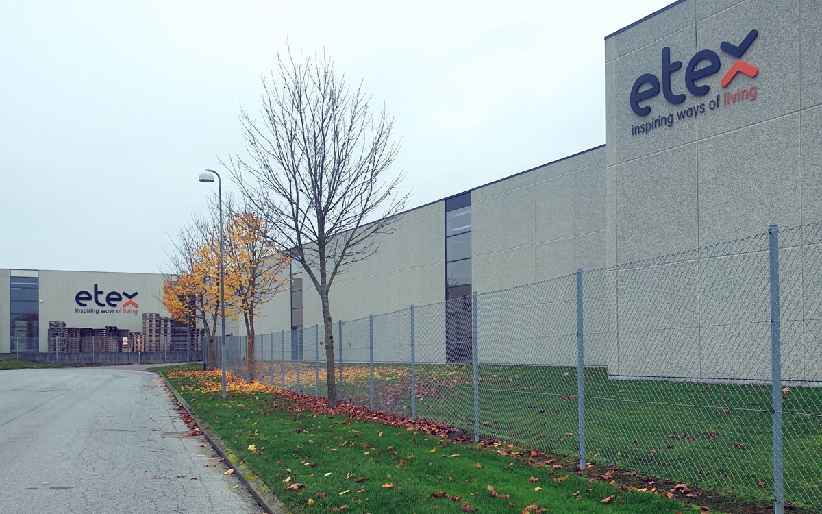 Fra Ivarsson til Etex Nordic - Fra Ivarplank til Cedral Nye navn, men fortsatt de samme fasadematerialer i samme høye kvalitet
