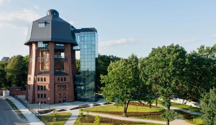 Renowacja Wieży Ciśnień w Zabrzu z płytką Cedral 