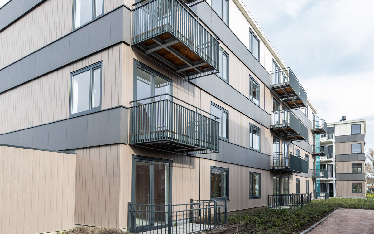 Strakke sidings geven modulaire appartementen universeel karakter