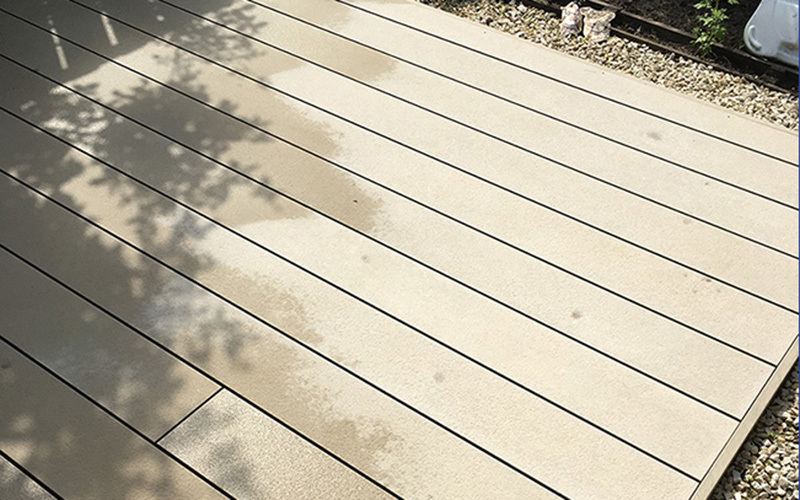 Entretenir votre Terrasse Cedral – Comment garder son éclat longtemps ?