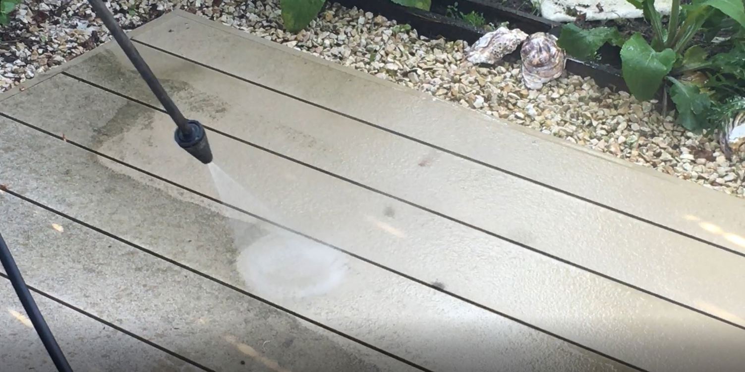 Entretenir votre Terrasse Cedral – Comment garder son éclat longtemps ?