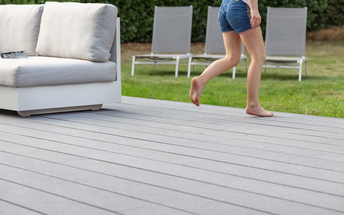 Témoignage : « Il est si agréable de marcher pieds nus sur ma terrasse Cedral 