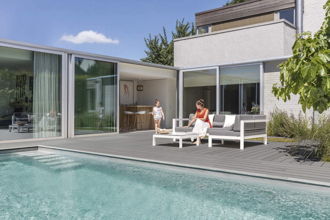 Welches Material sollte man für die Poolterrasse wählen?