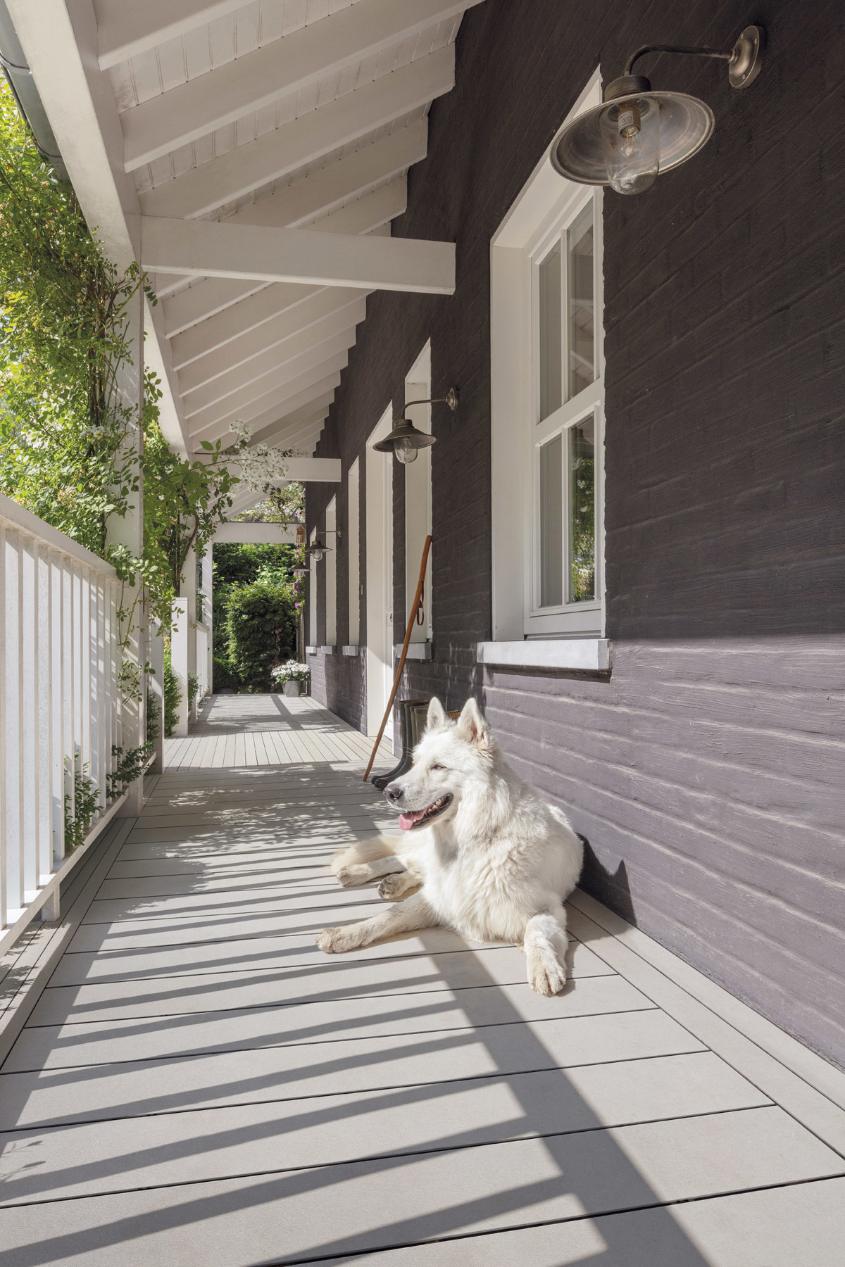 Welches Material sollte man für die Poolterrasse wählen?