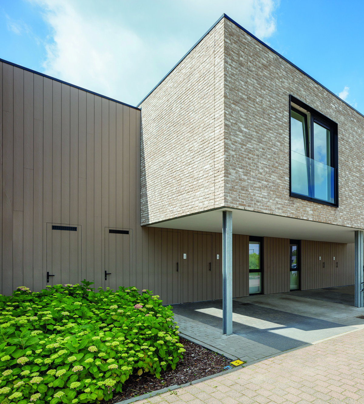 use cladding vertical last trends white house