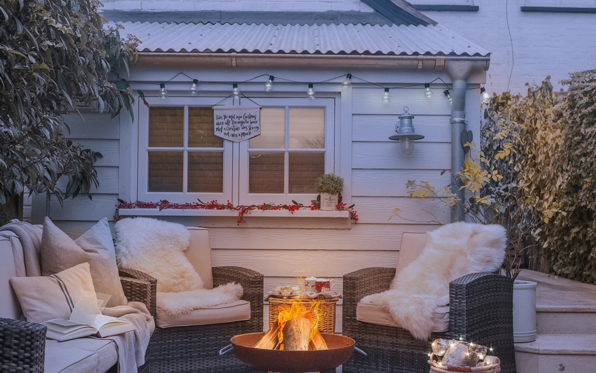 Cosy corner Main dark.jpg