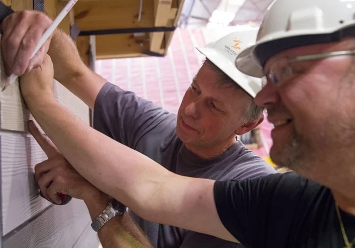 Cedral dailylenčių montavimas