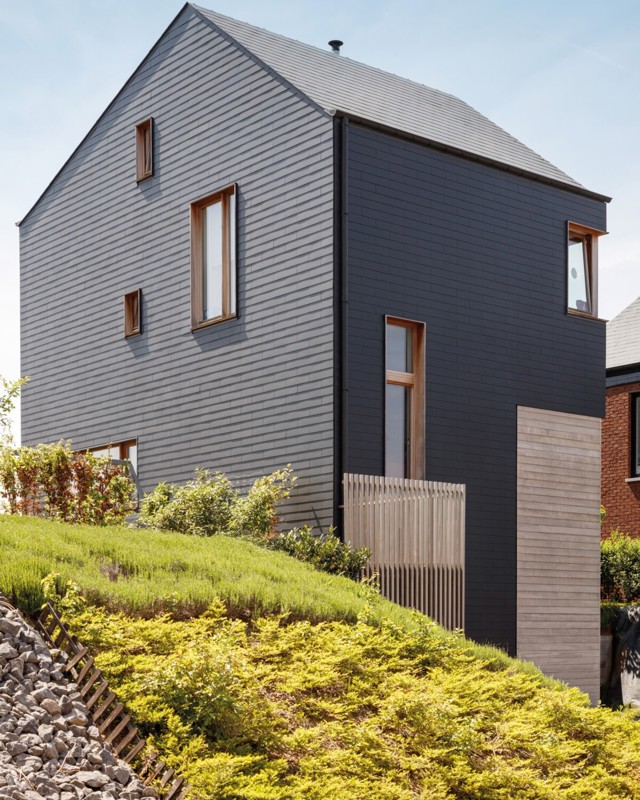 Gevelbekleding met Cedral leien in vezelcement, moderne woning bekleed met Cedral leien