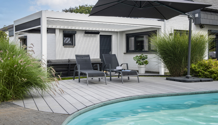 Esthetisch terras rond een zwembad in Luik (testimonial)