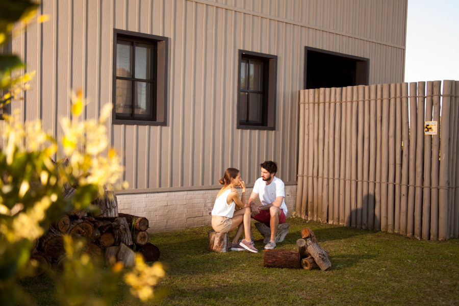 La casa de la laguna Siding Cedral natural