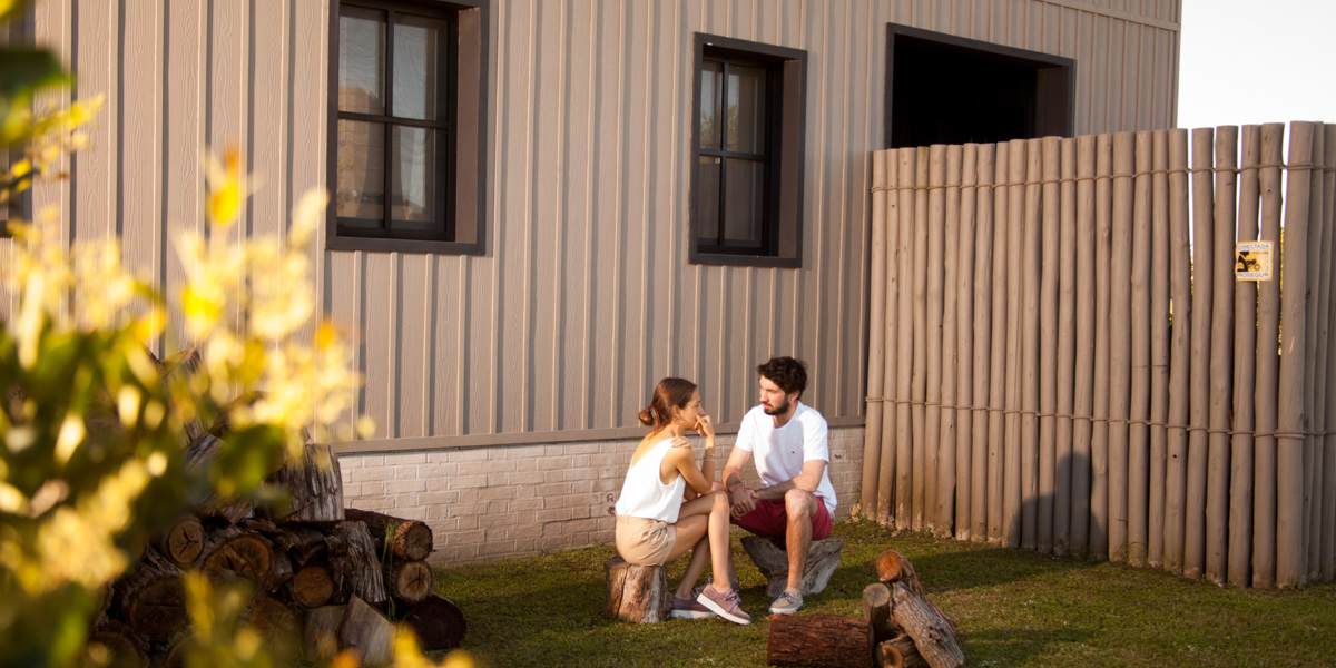 La casa de la laguna Siding Cedral natural