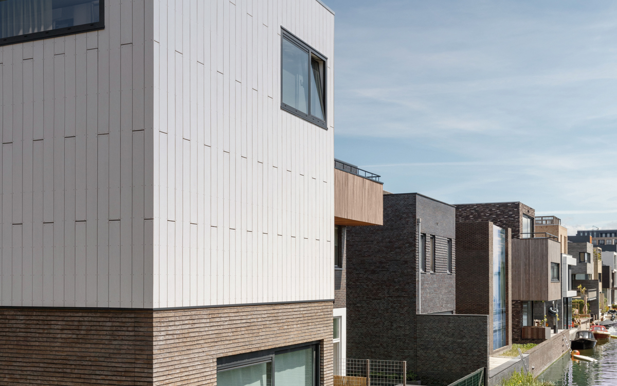 Vertikale Cedral Paneele