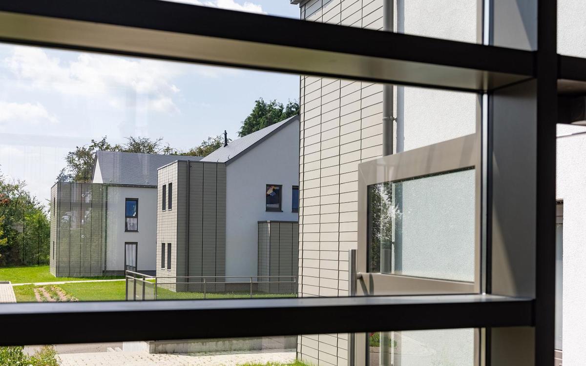 L’ardoise gris perle pour donner de l’éclat au logement social
