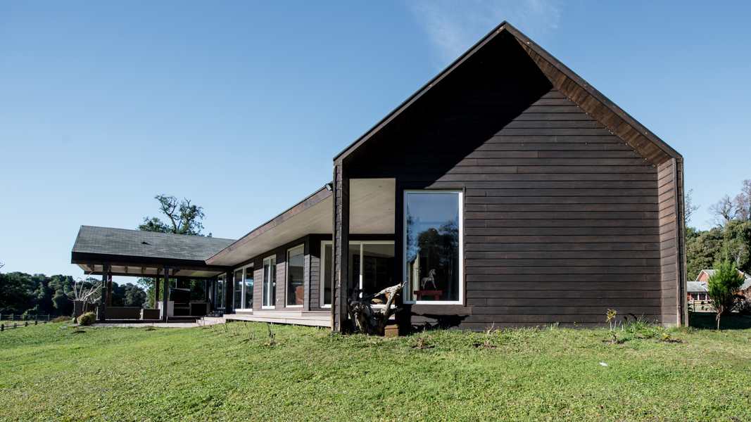 Vivienda clásica y moderna, con siding  nogal5/5