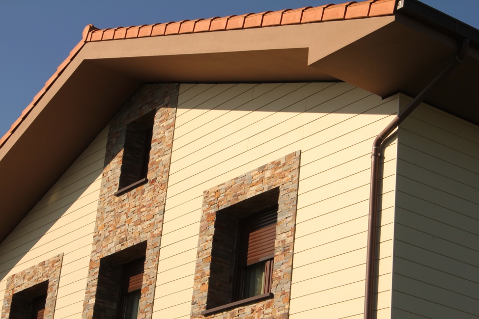 Casa tradicional en Potes - Cedral Click Smooth C02