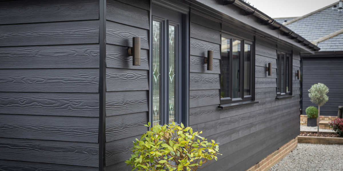 Cedral Lap Black private home