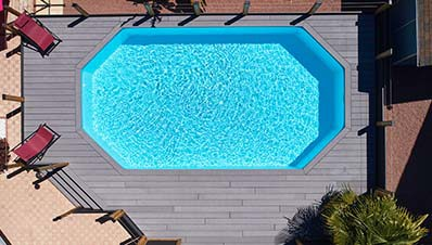 Welches Material sollte man für die Poolterrasse wählen?