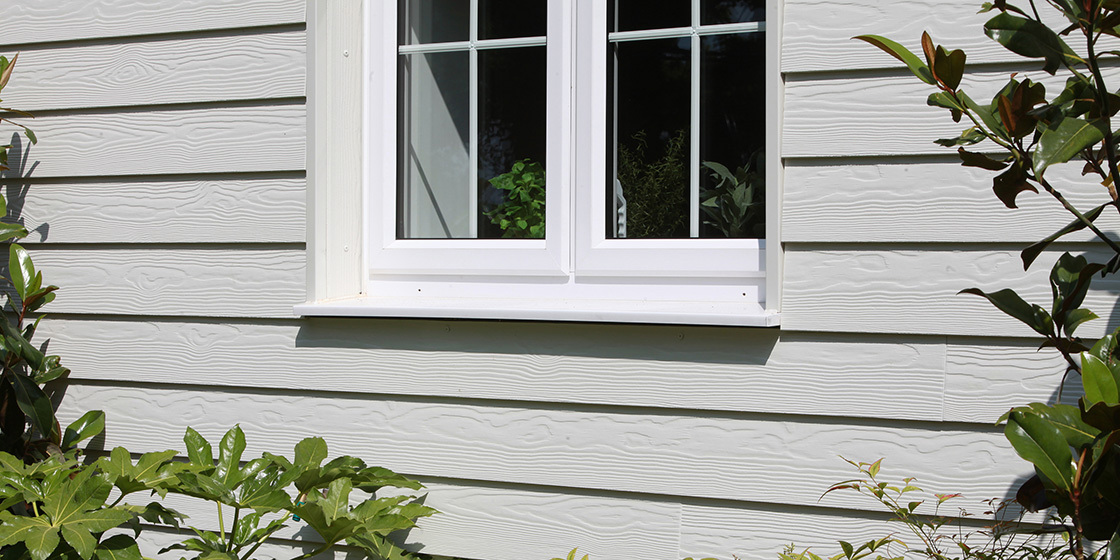 Cedral shiplap fibre cement cladding in white