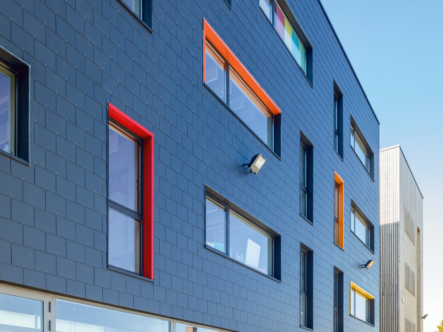 ARDOISES POUR TOITURE ET FAÇADE